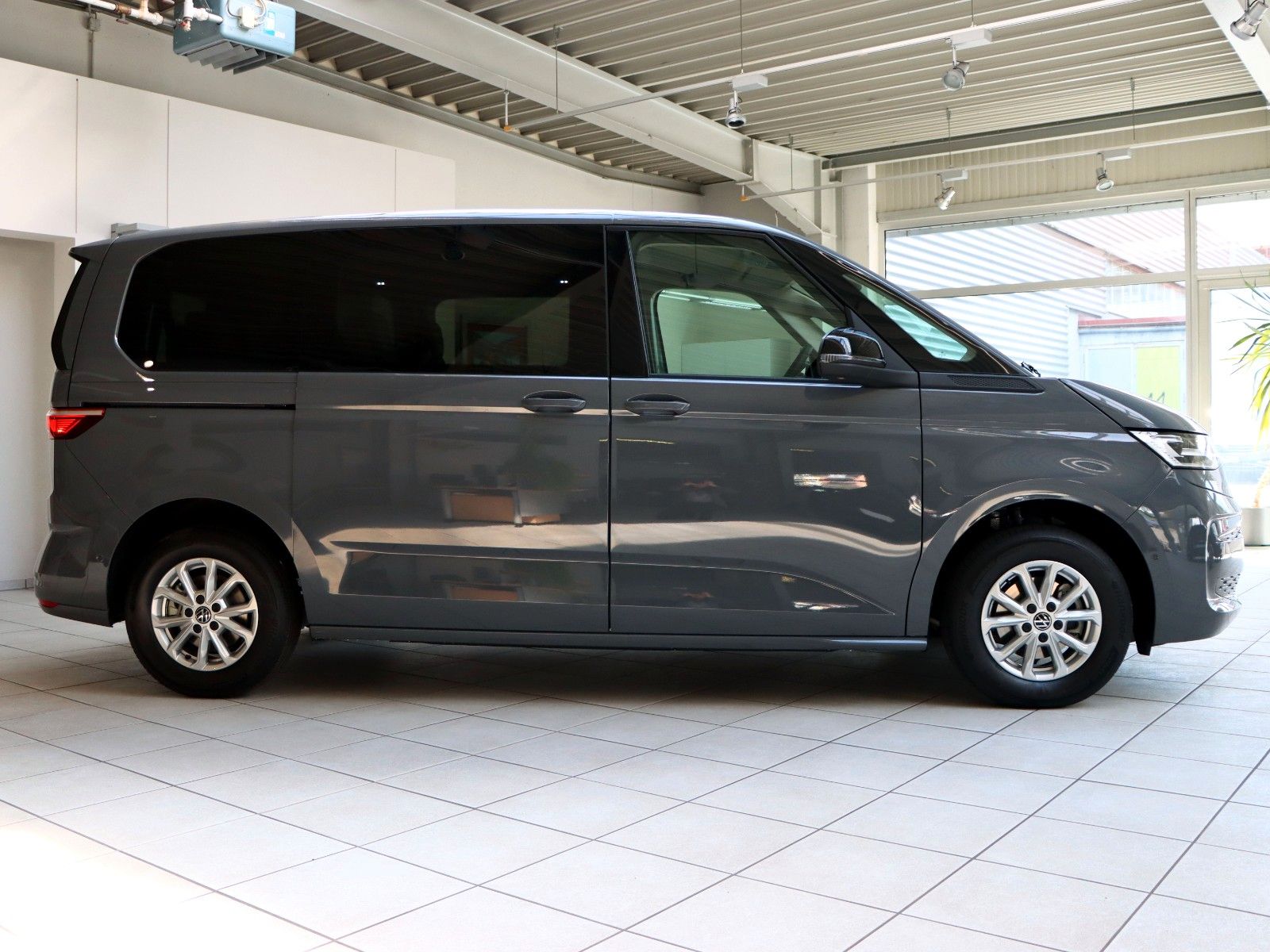 Volkswagen T7 Multivan - Bild 11