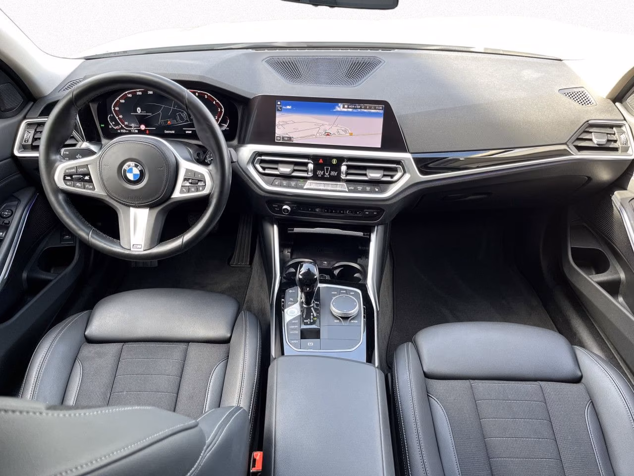 BMW 318i Tour Sport Line HIFI DAB RFK LED St+Go 18"