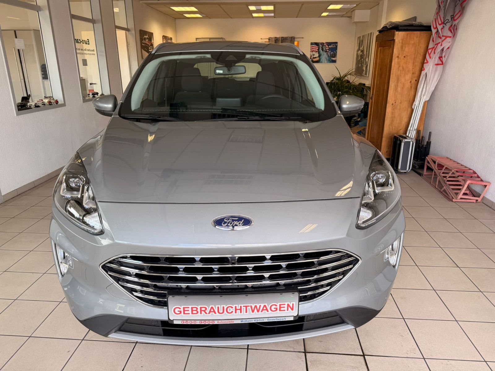 Fahrzeugabbildung Ford Kuga Titanium / NAVI / KAMERA / GEPFLEGT