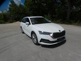 Skoda Octavia Combi Style 2.0TDI DSG Navi SHZ LED PDC - Behindertengerechte Skoda Octavia