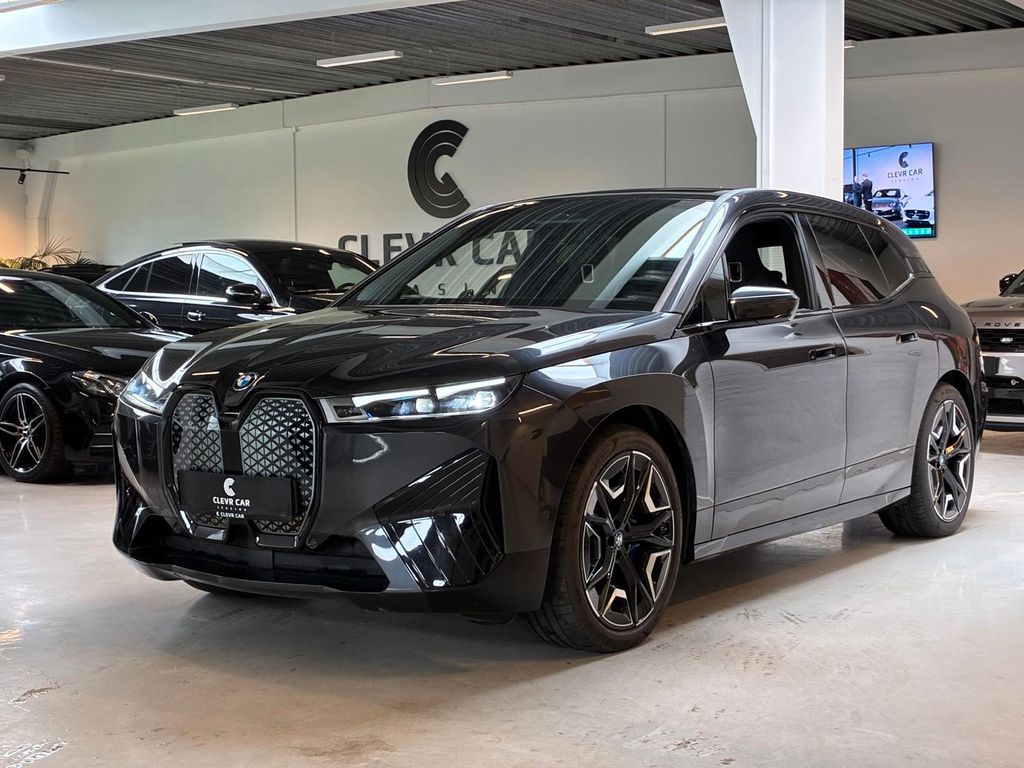 BMW iX