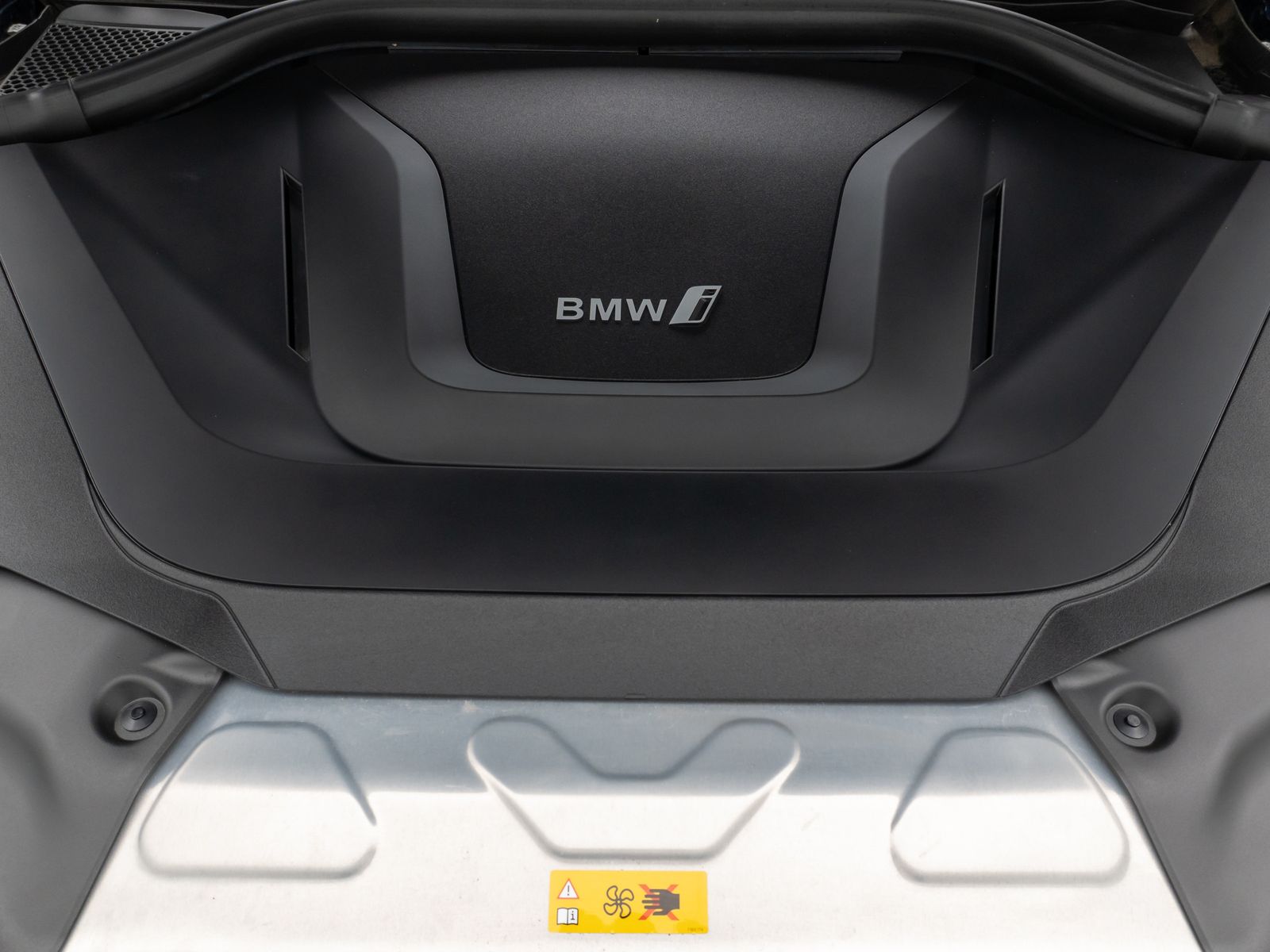 Fahrzeugabbildung BMW iX3 Impressive M Sport Panorama 360°HUD DAB H/K
