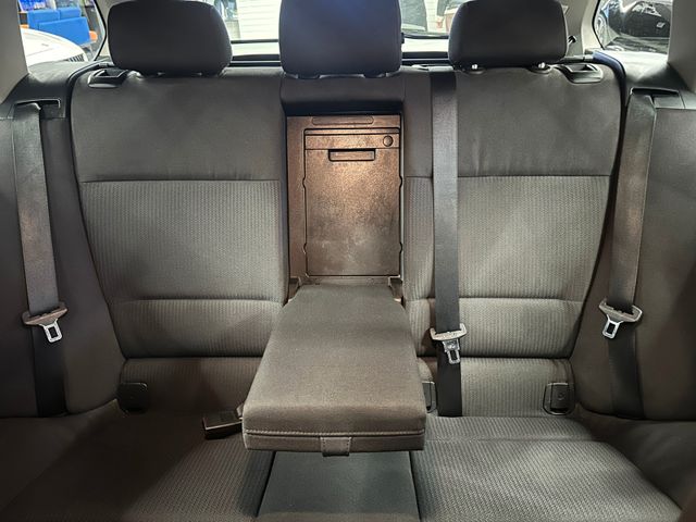 BMW 318 d Touring *Klima*SHZ*TÜV*Navi*PDC*AHK*