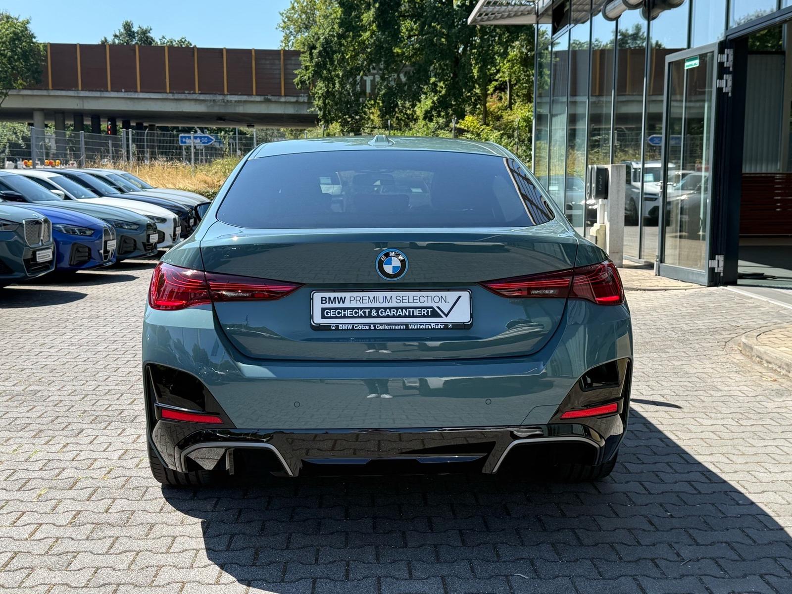 BMW i4 xDrive40 M Sport //CarbonInt. Stop&Go AHK