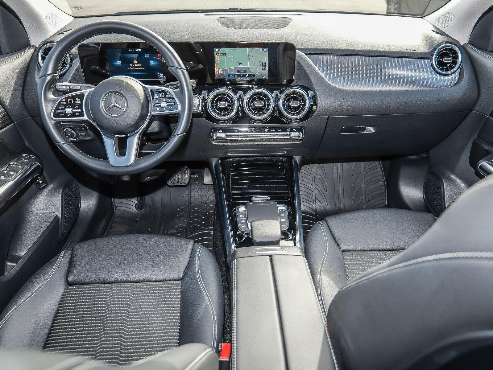 Mercedes-Benz GLA 220 d 4Matic 8G-DTC Progressive Navi+AHK+LED