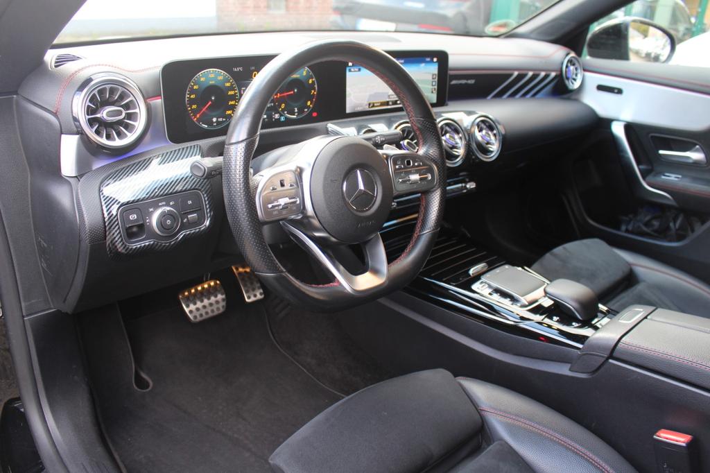 Mercedes-Benz CLA 35 AMG