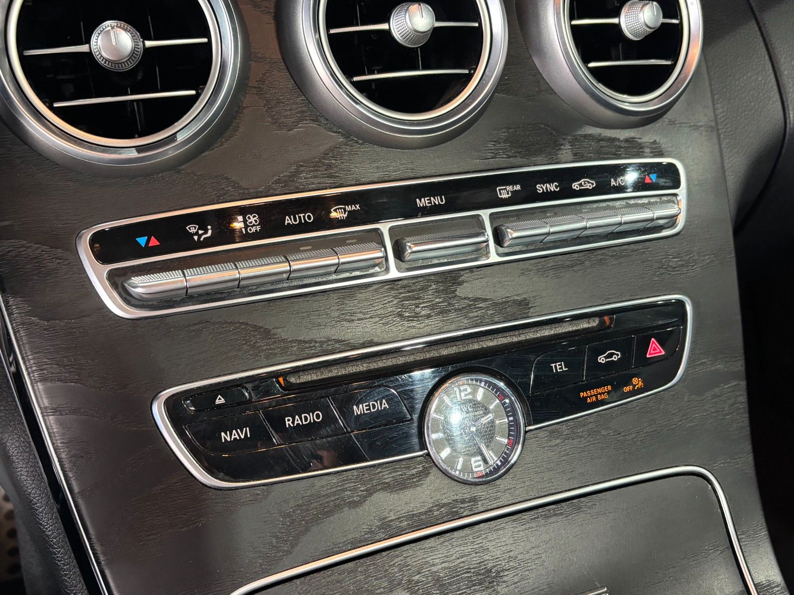 Fahrzeugabbildung Mercedes-Benz C 63 AMG Cabrio*Burmester*Ambiente*HUD*S-Auspuff