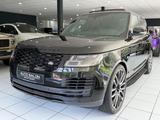 Land Rover Range Rover Vogue SDV8 *BLACK PACK*23"*PANO*ACC* - Land Rover Range Rover in Stuttgart