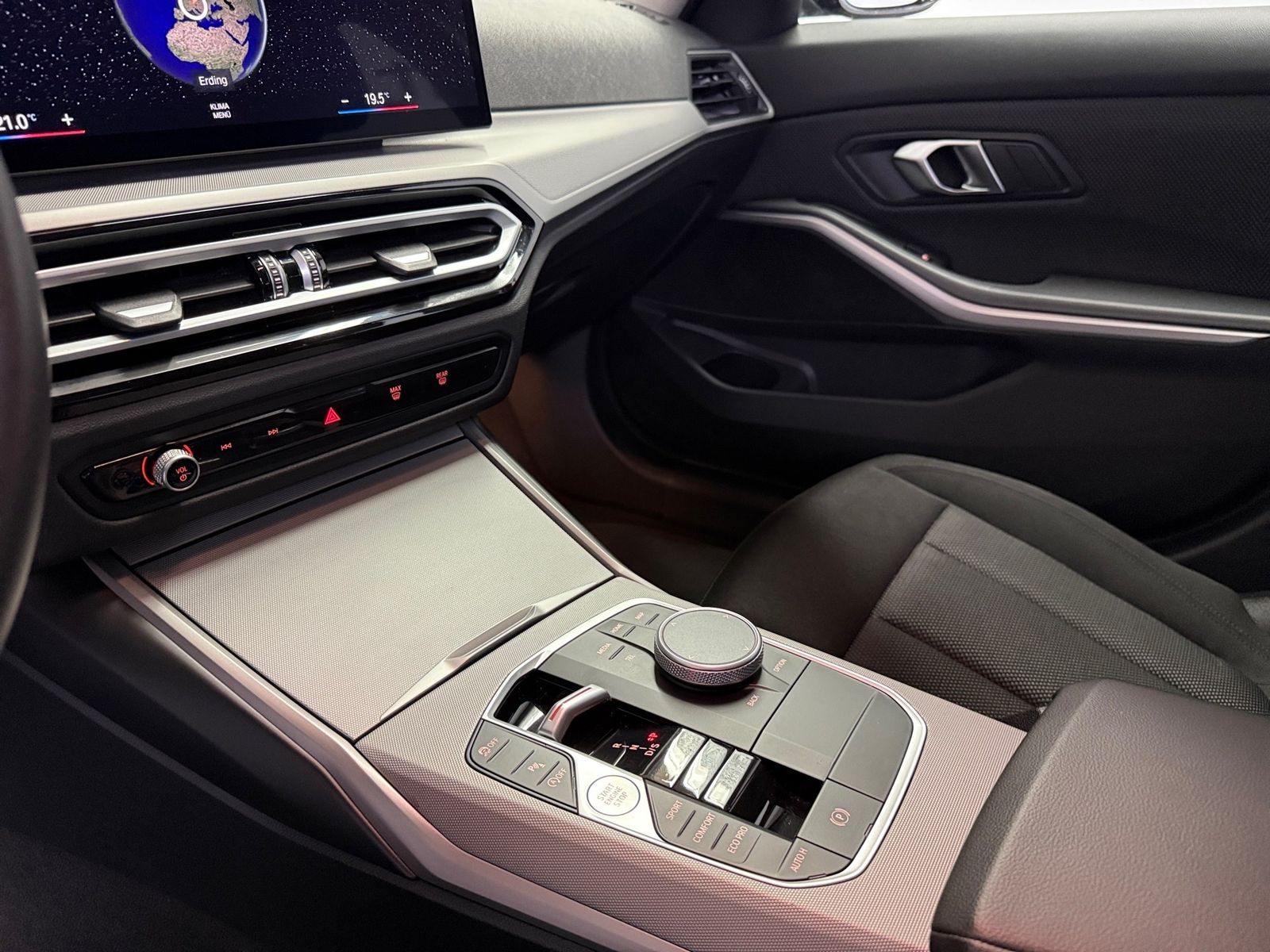 BMW 318iTouring*LED*Navi*Tempo.*PDC*Widescreen*DAB foto 15