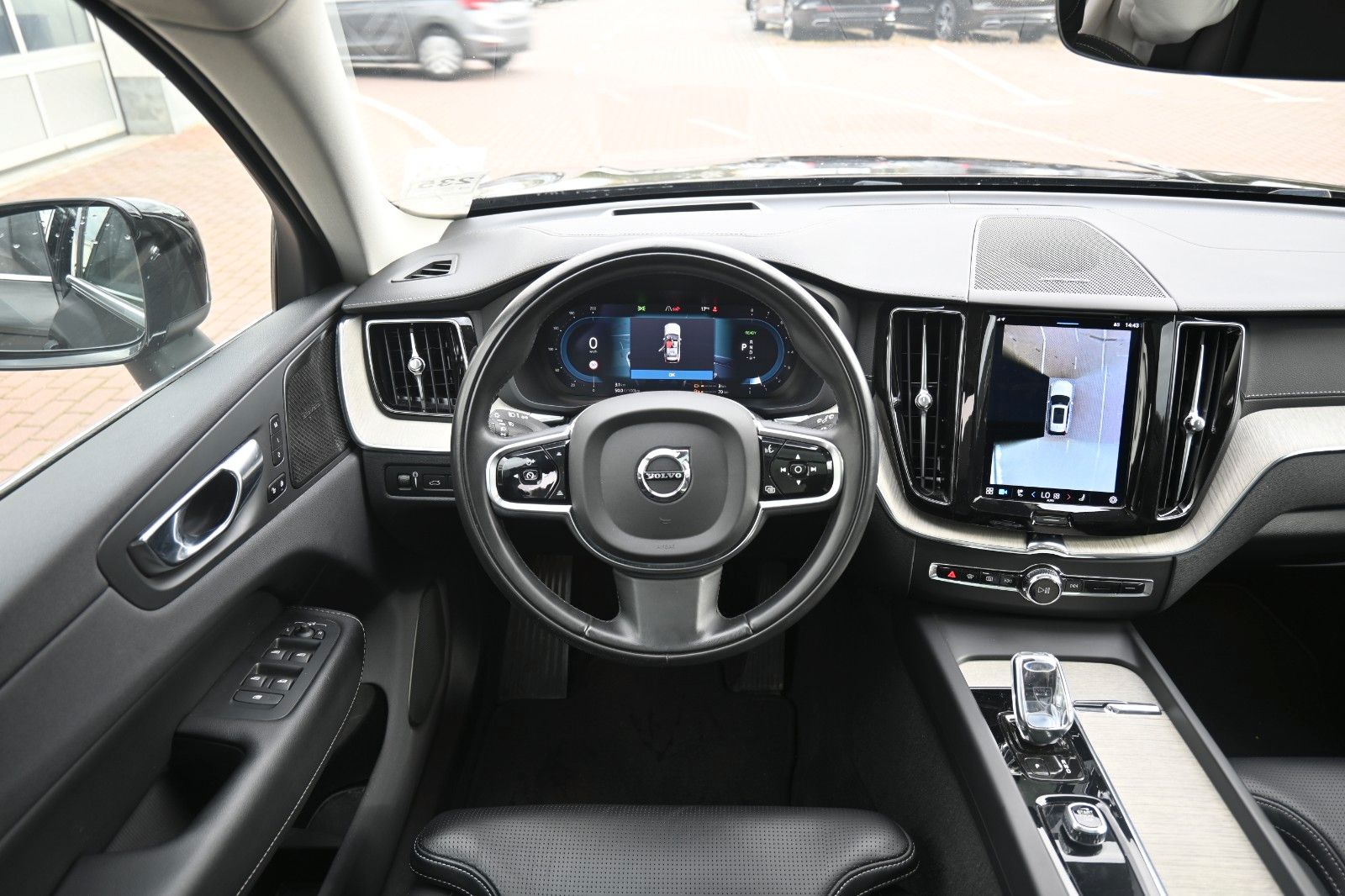 Fahrzeugabbildung Volvo XC60 Inscription T6 PHEV AWD*Luft*HUD*360°*STHZG