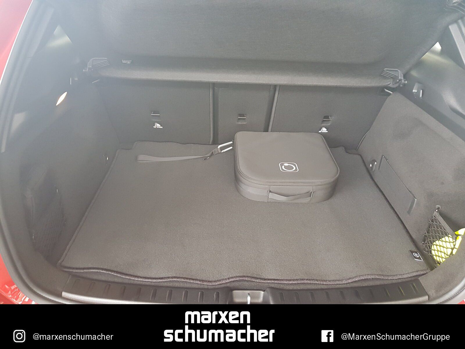 Mercedes-Benz EQA 350 4M AMG Line Pano+MBUX+360°+AHK+LED+Sound foto 14