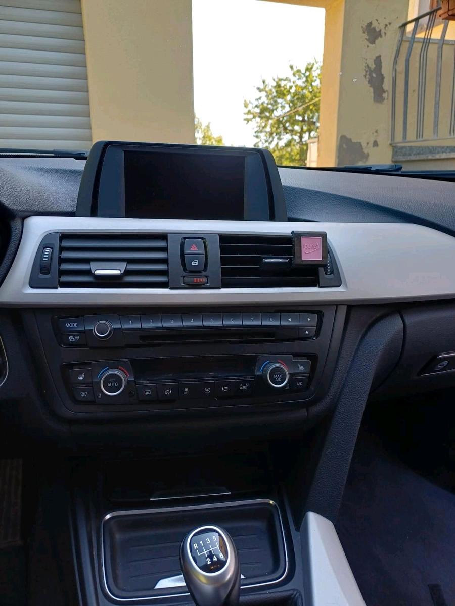 BMW 316 2013 — photo 7