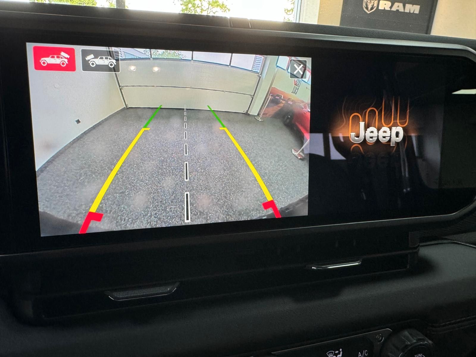 Fahrzeugabbildung Jeep 2026 MOAB 392-6.4L HEMI V8-DUAL TOP