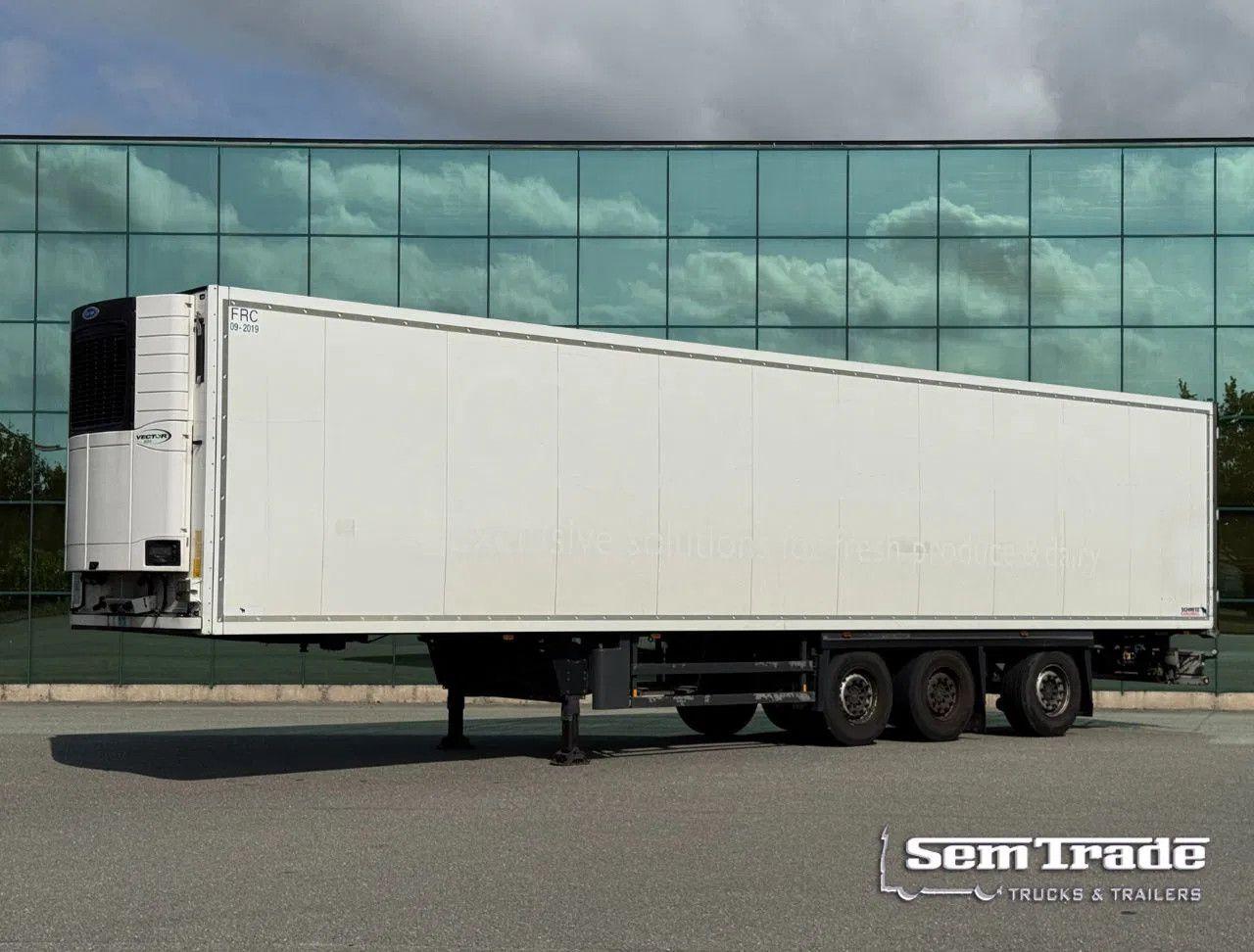 Schmitz Cargobull 3-AS STUURAS CARRIER VECTOR 1550 GEGALVANISEERD