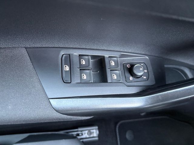Taigo R-Line 1.5 TSI Navi CarPlay DAB