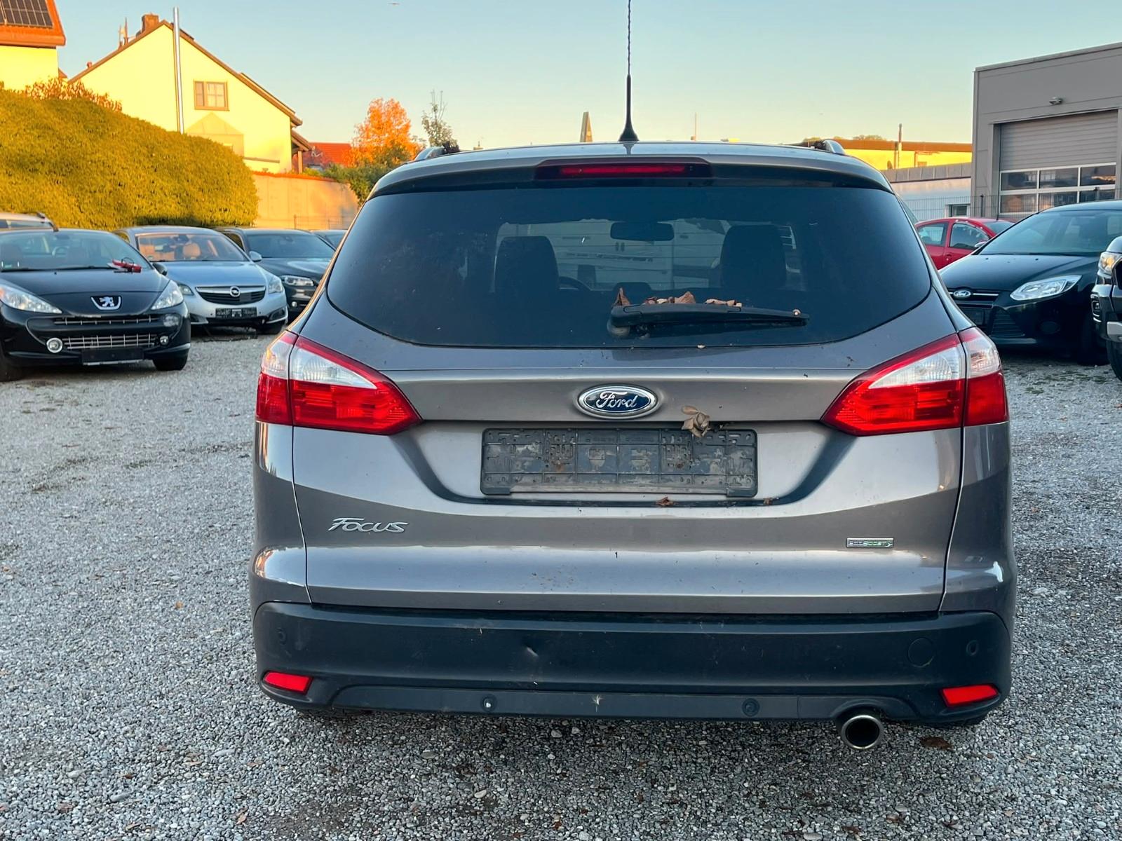 Ford Focus 2013 — photo 6
