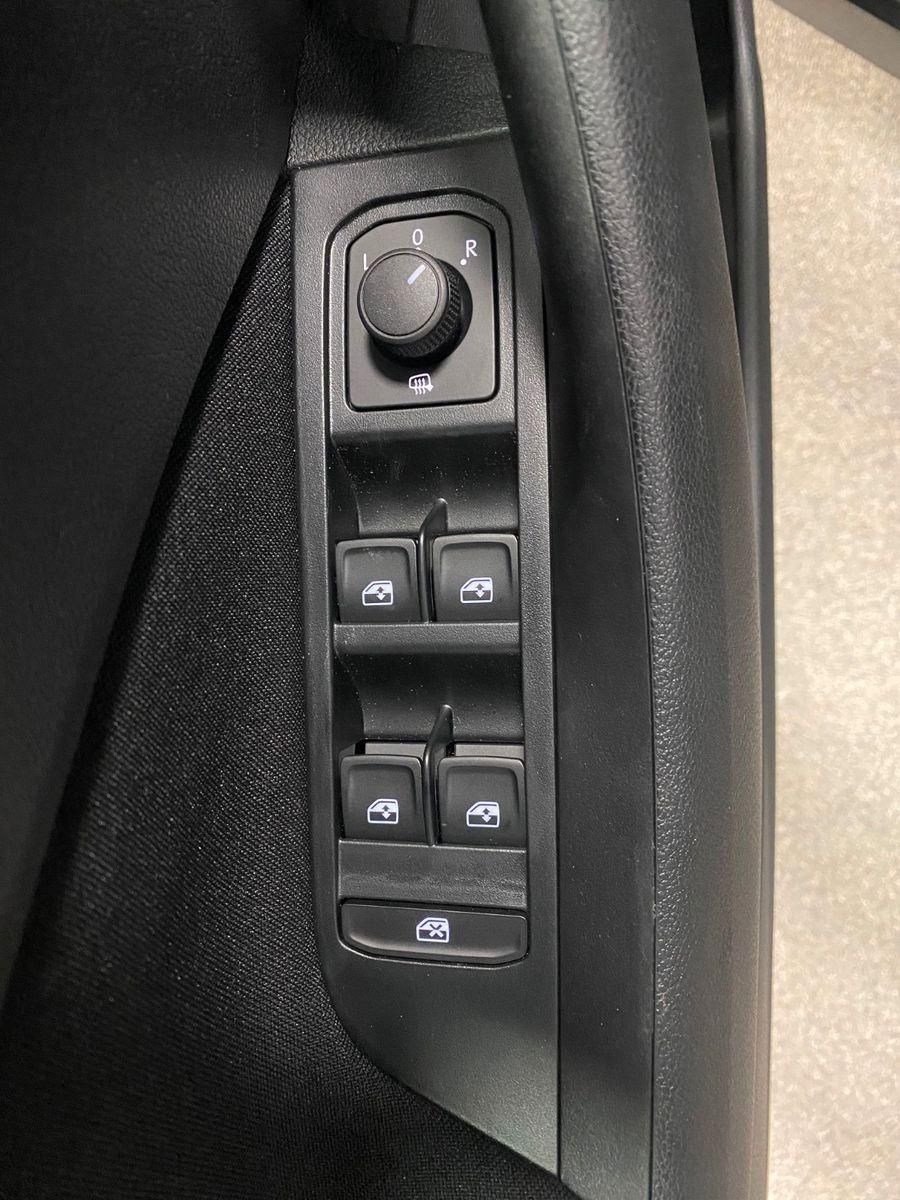 Fahrzeugabbildung SKODA Kamiq 1.0 TSI DSG Essence+GARANTIE 2030+100tKM++