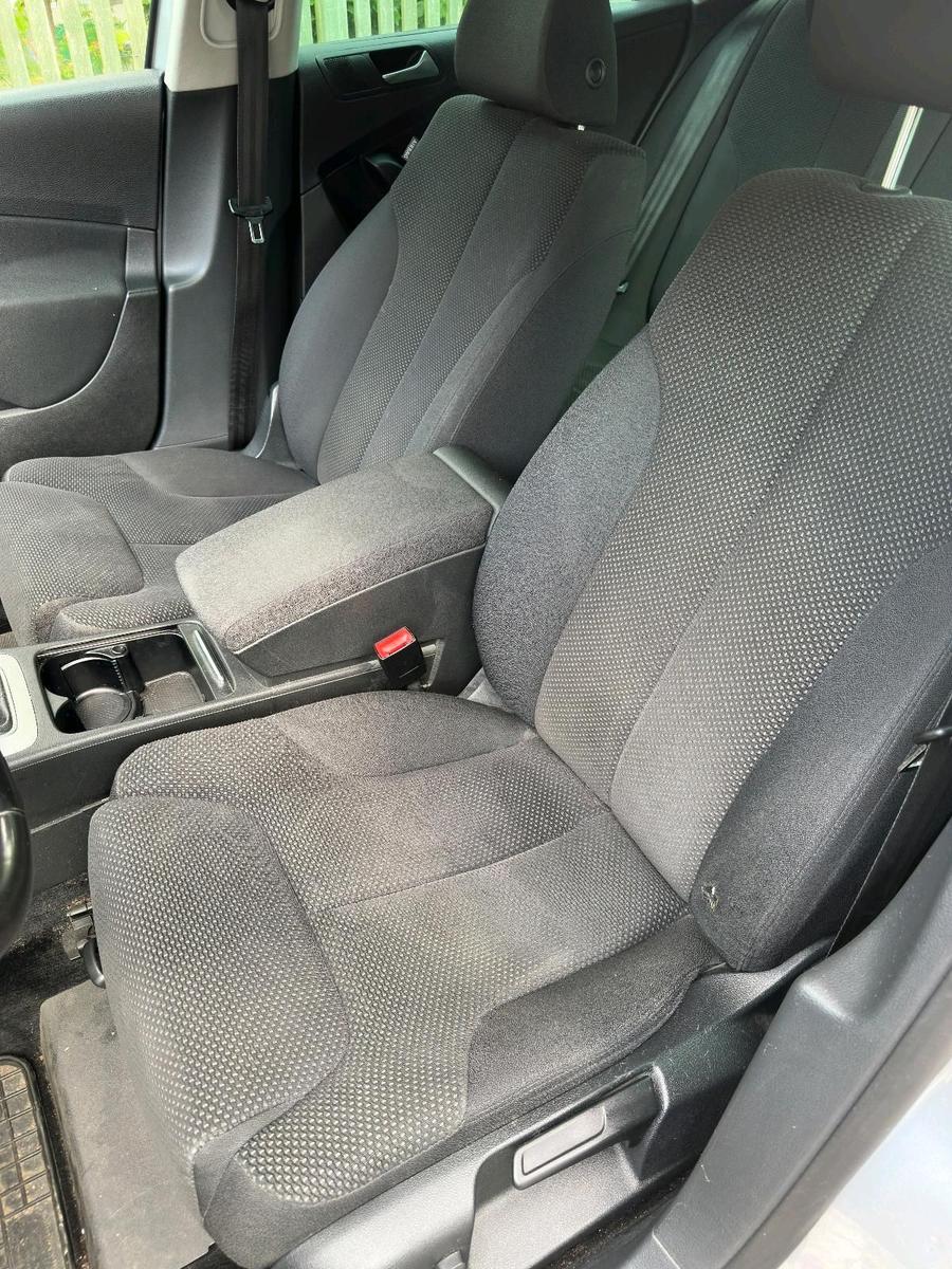 Volkswagen Passat 2009 — photo 13