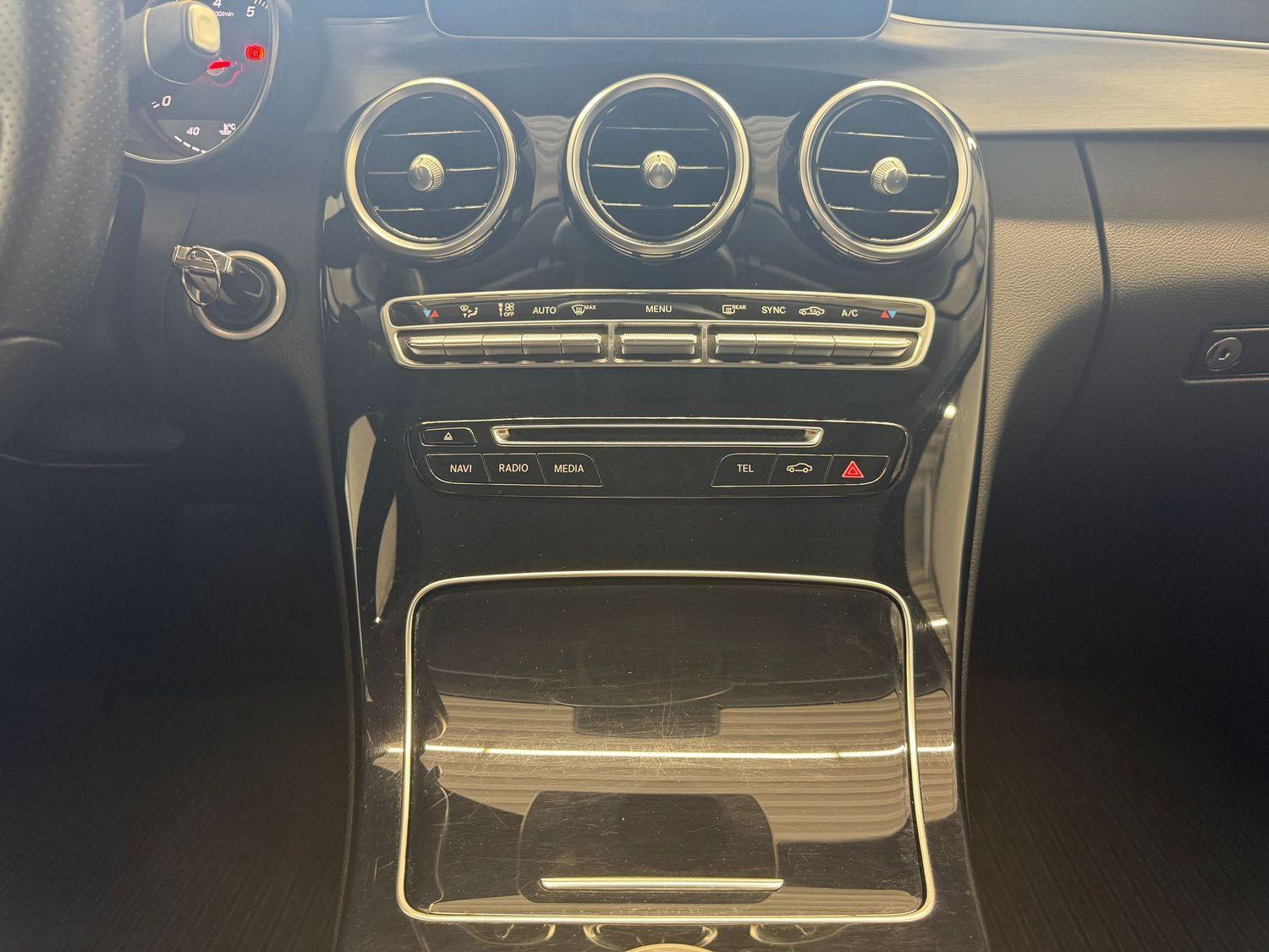 Mercedes-Benz C 180 CGI T Avantgarde LED Automatik 