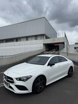 Mercedes-Benz CLA 200 AMG Line - Mercedes-Benz CLA 200 in Duisburg