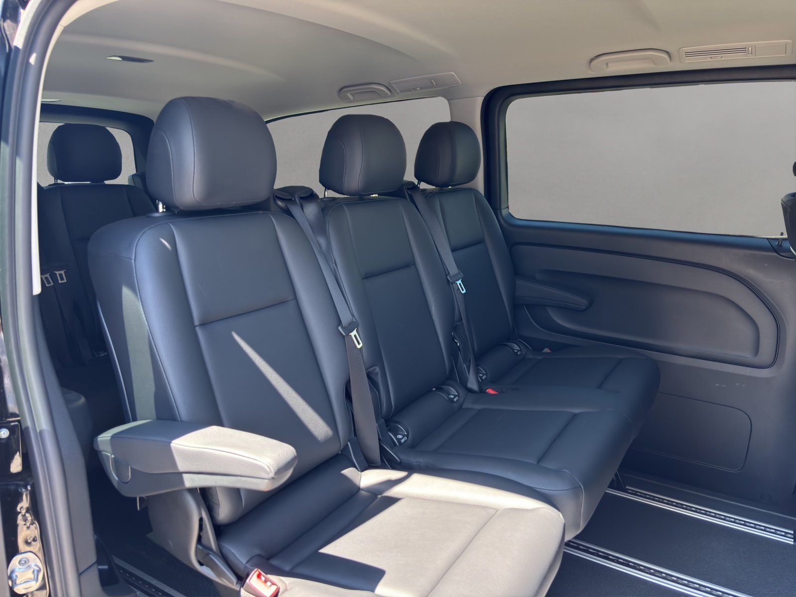 Fahrzeugabbildung Mercedes-Benz Vito 116 CDI Tourer PRO Extralang