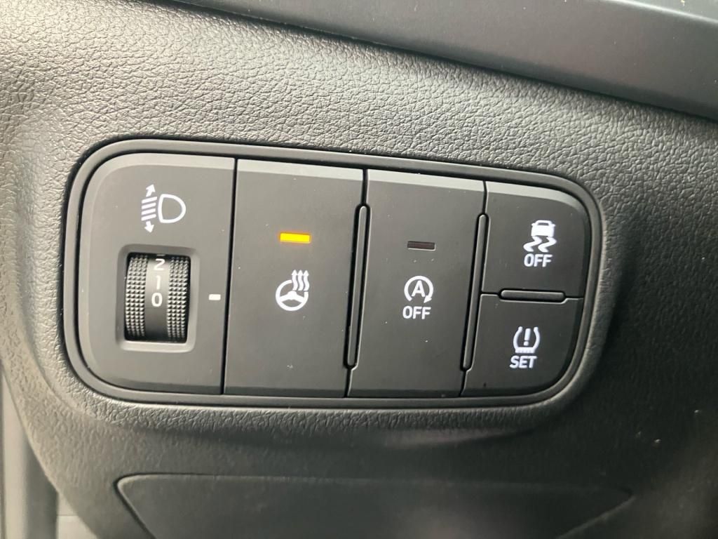 Fahrzeugabbildung Hyundai i20 1.0 T-GDI 6-MT Prime 4xSHZ KlimaA Navi KAM