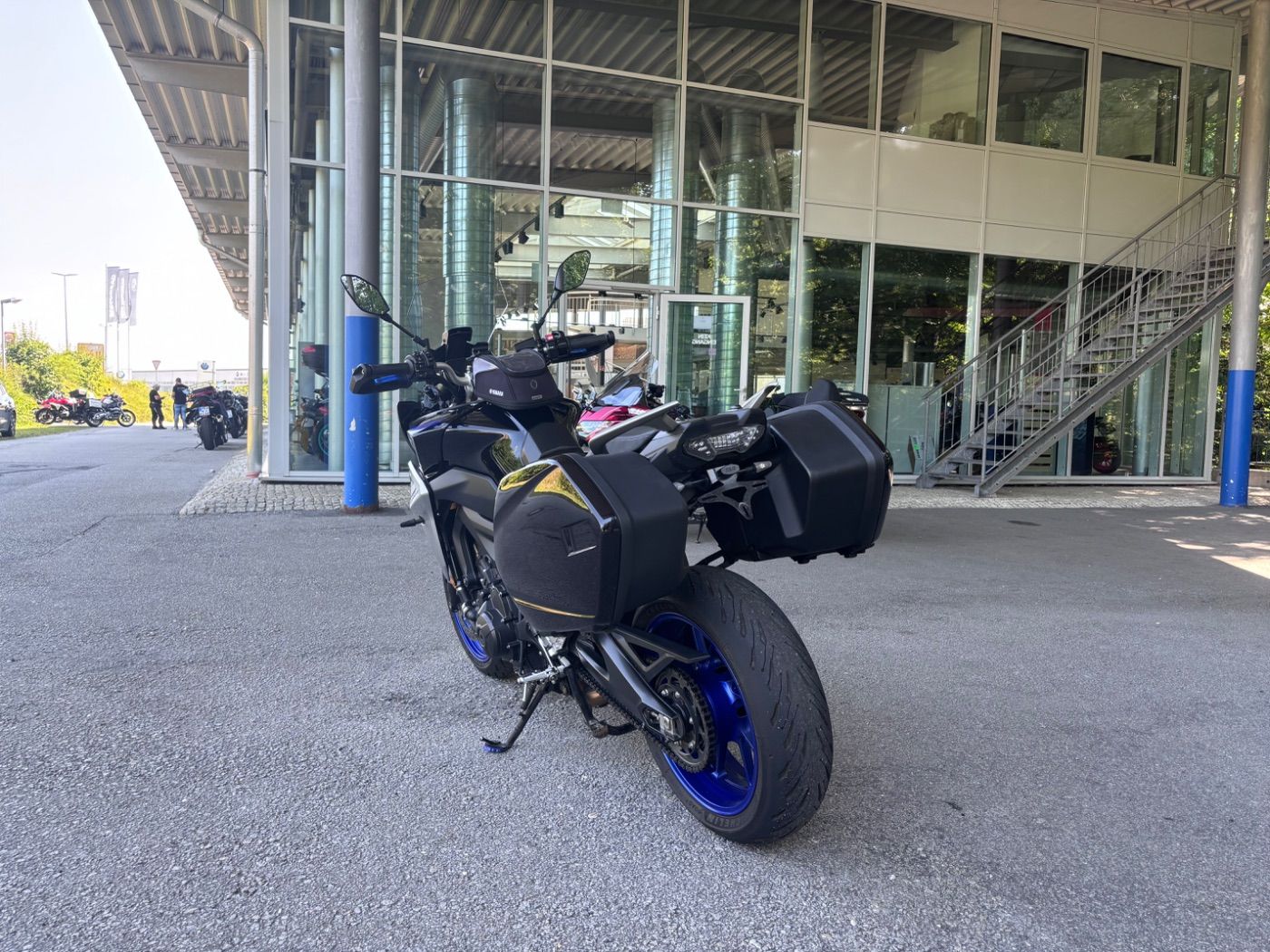 Fahrzeugabbildung Yamaha Tracer 900 GT, Tieferlegung 2,5cm. viel Zubehör,