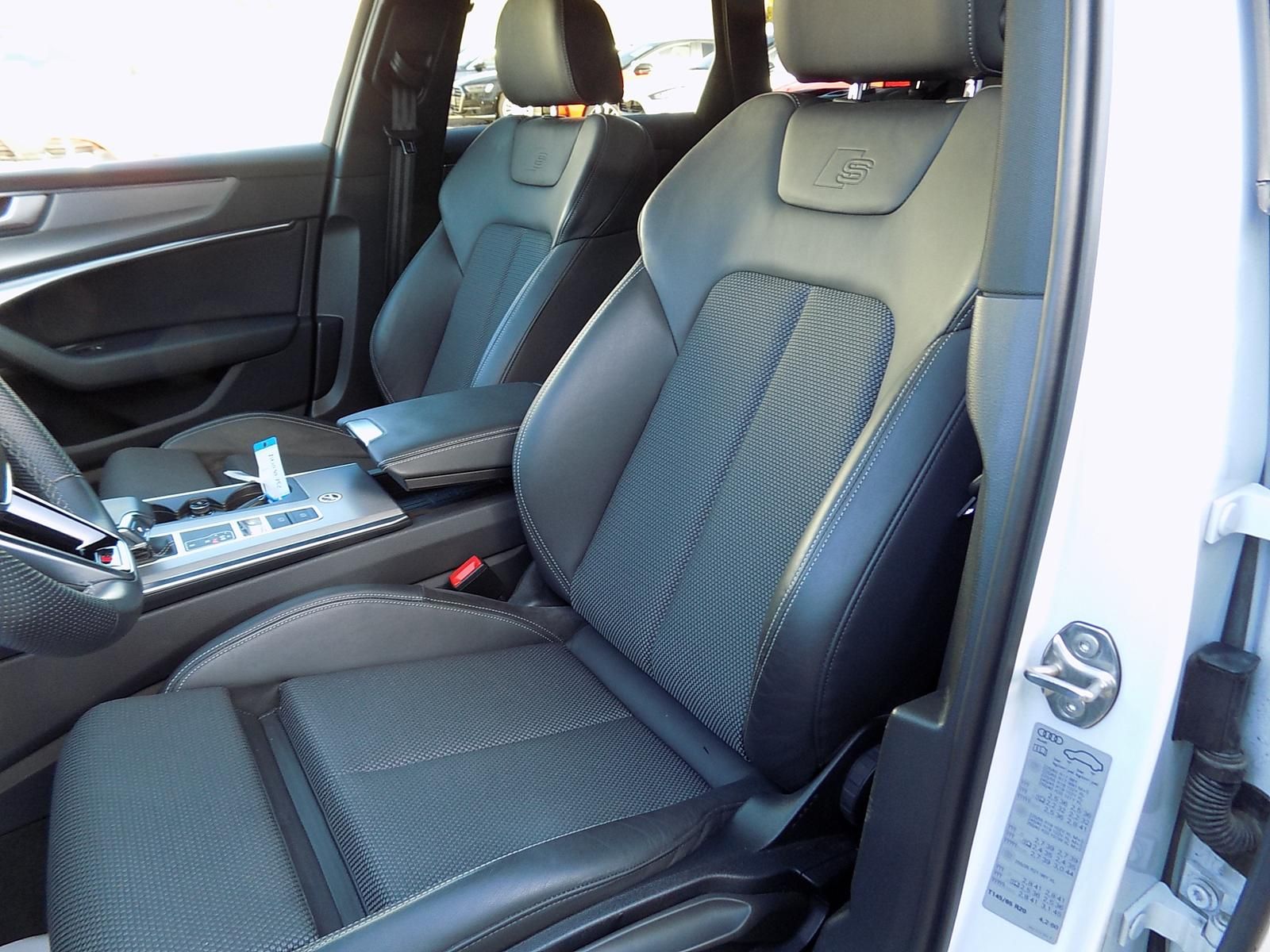 Audi A6 Avant 40 TDI S-Line Sport Plus Navi RFK VC foto 9
