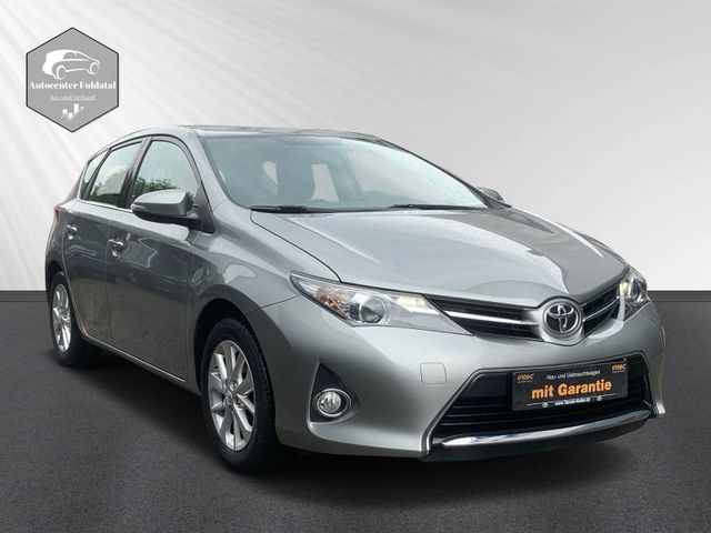 Toyota Auris Life+ | Klima | AHK | 8-fachbereift