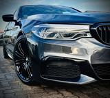 BMW Bmw G30 530 i XDrive AT Shadow M Sport - BMW 530 Gebrauchtwagen in Kassel