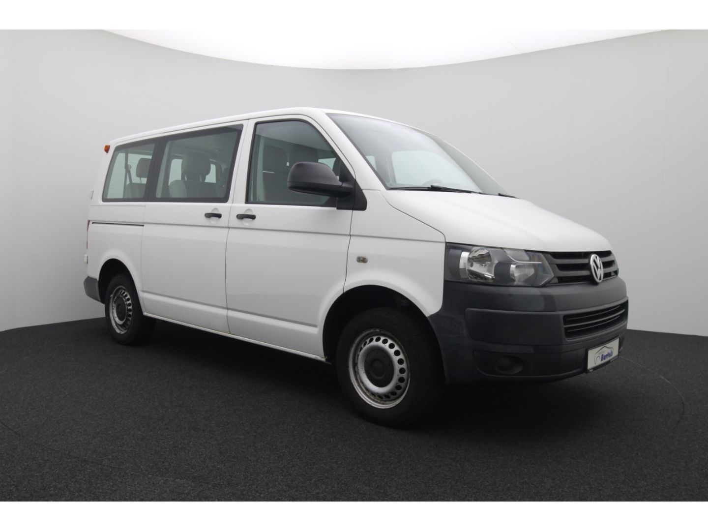 Fahrzeugabbildung Volkswagen T5 2.0 9-Sitzer