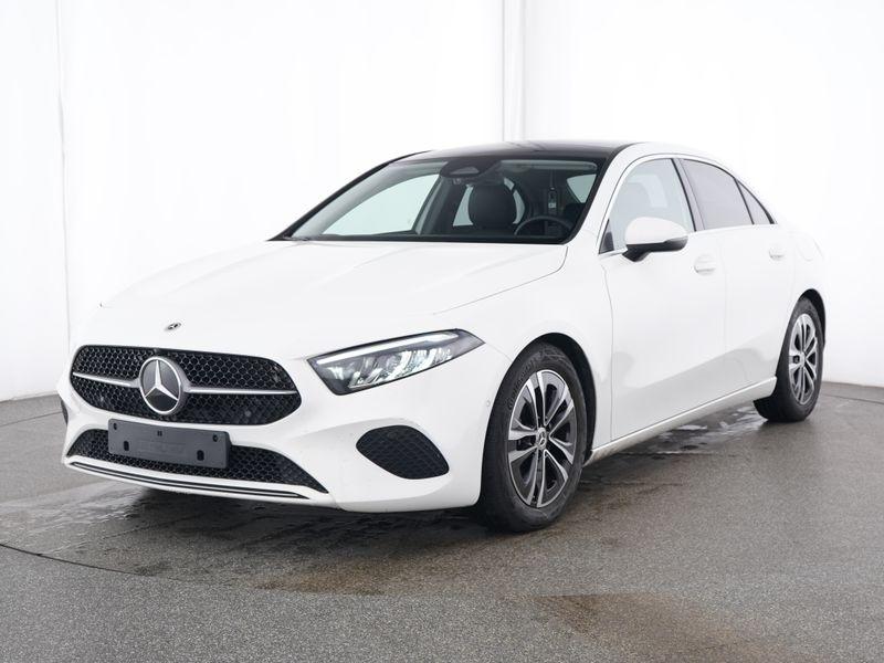 Mercedes-Benz A 180 Limousine Progressive Pano+Kam+WinterPaket