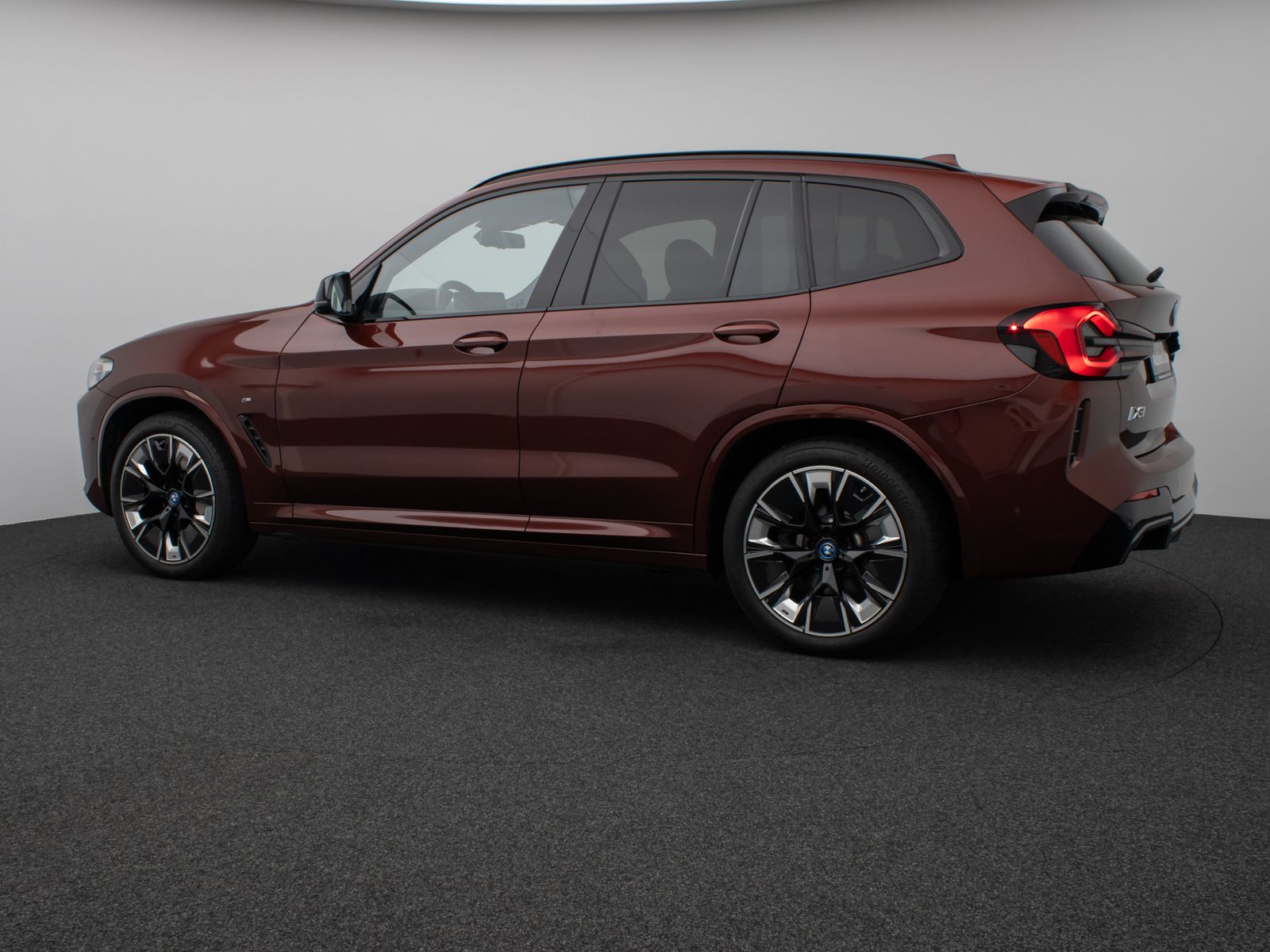 Fahrzeugabbildung BMW iX3 Impressive MSport Panorama Laser 360°HUD H/K