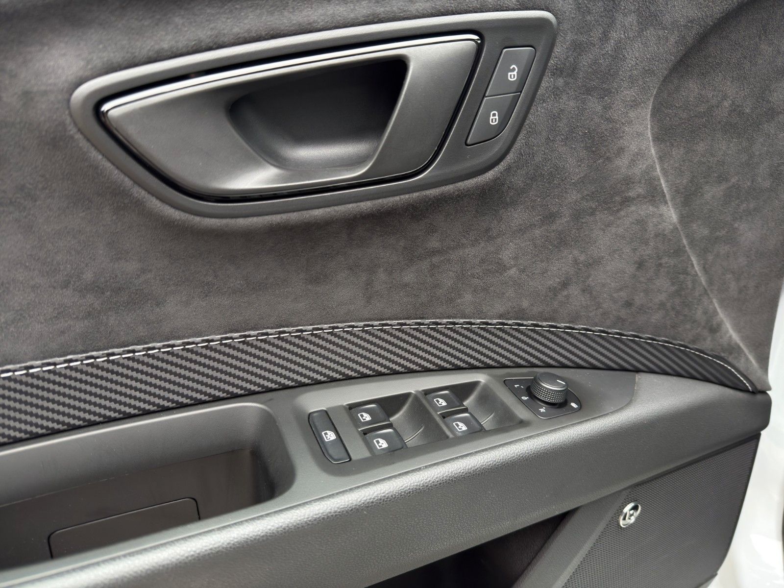 Fahrzeugabbildung SEAT LeonST Cupra*Pano*ACC*Soundsystem*Carplay*Allrad