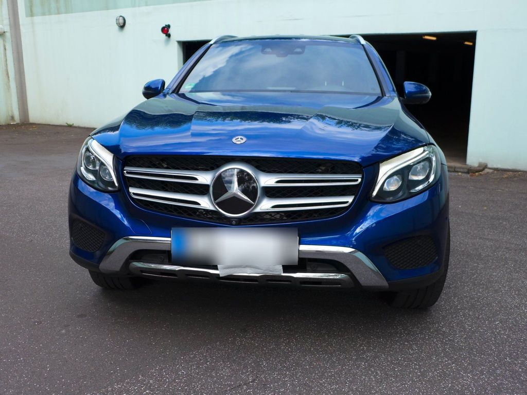 Image of Mercedes-Benz GLC 250