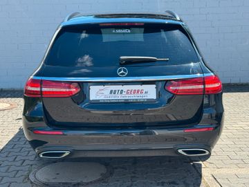 Mercedes E 200 - 6