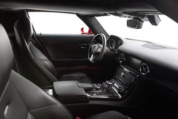 صورة مصغرة 12 لـ 2010 Mercedes-BENZ SLS AMG