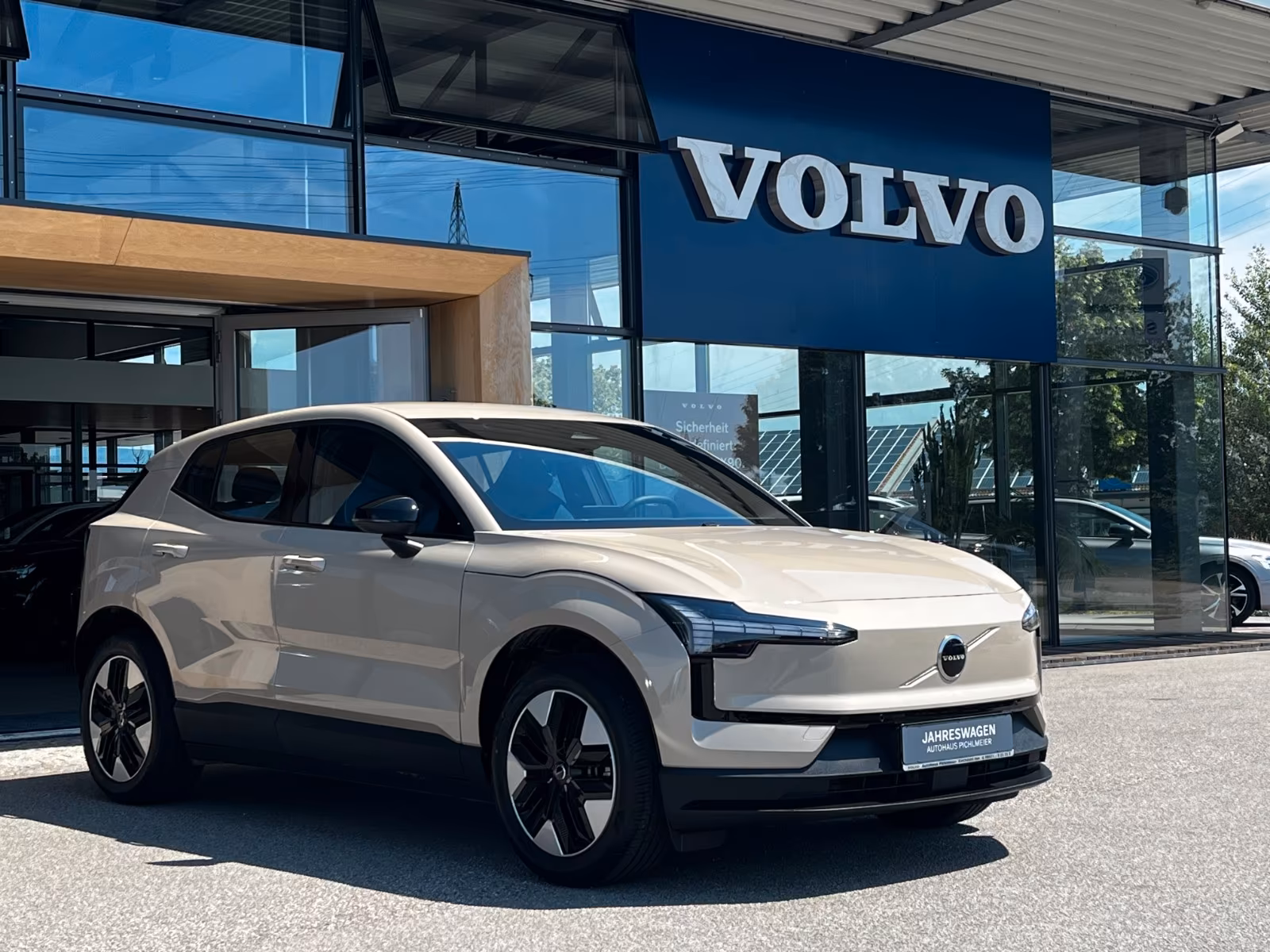 Volvo EX30 Plus