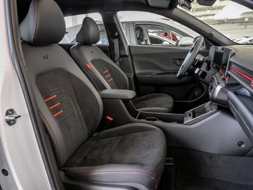 Hyundai Kona 1.6 N Line X 4WD Autobahnassistent Kamera
