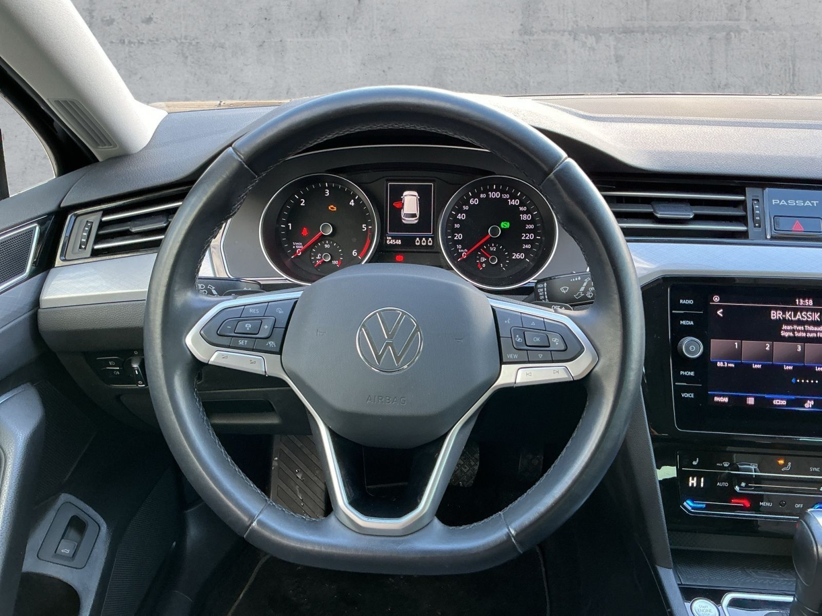 Volkswagen Passat Variant - Bild 10