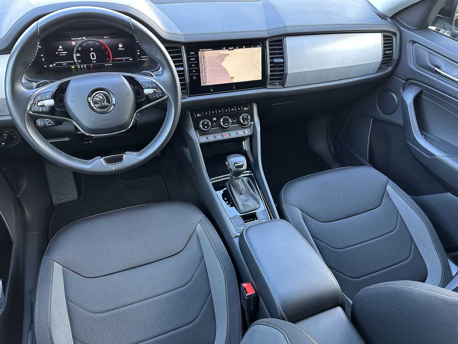 Fahrzeugabbildung SKODA Kodiaq 2.0 TDI DSG Tour NAV+LED+KAMERA+ACC+19ZO