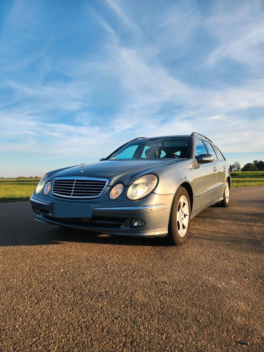 Mercedes-Benz E 320