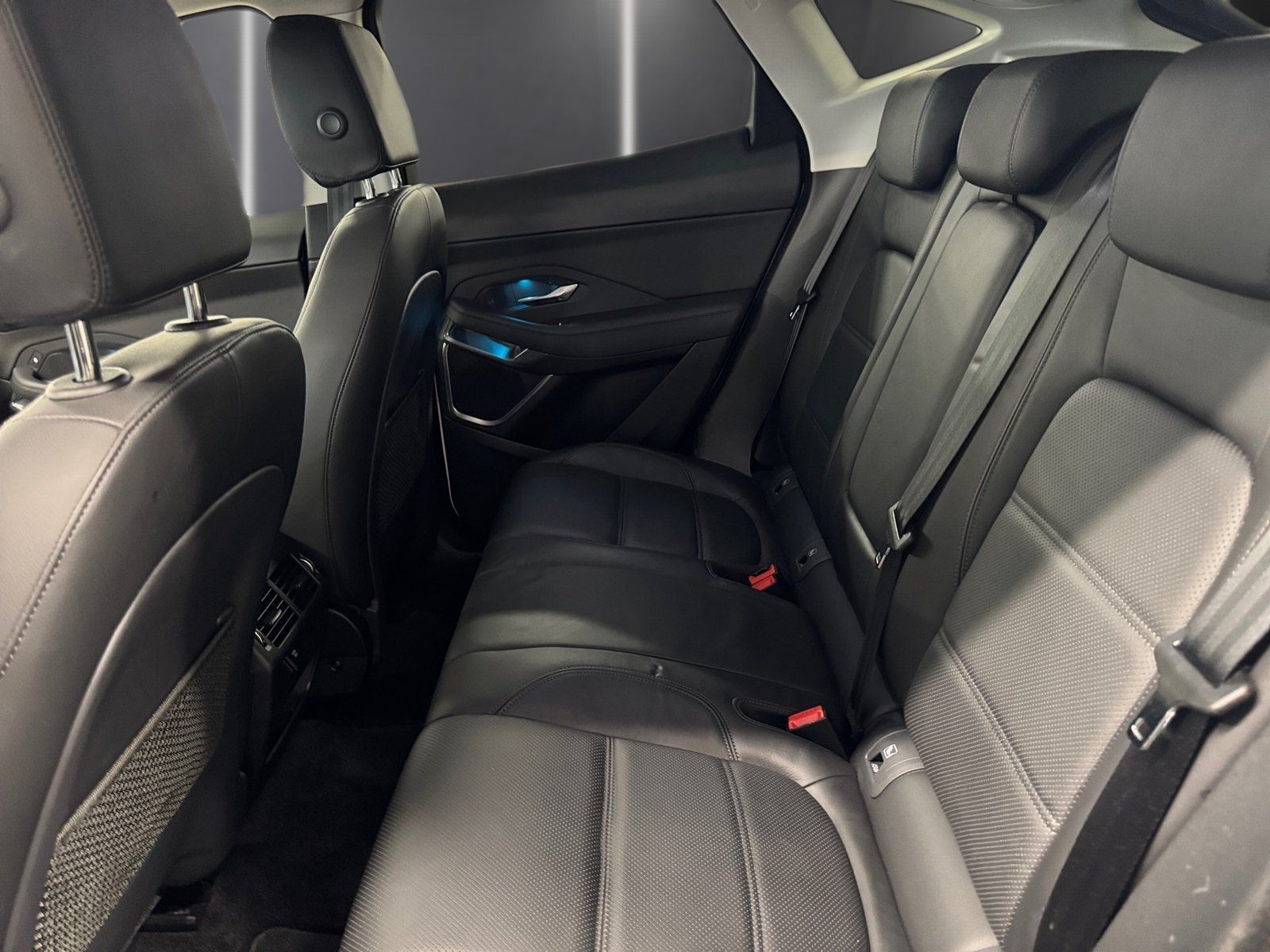 Fahrzeugabbildung Jaguar E-PACE P200 SE AWD*ACC*LED*Navi*Memory*360°*PDC