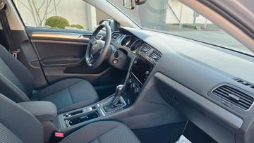 Volkswagen Golf - 11