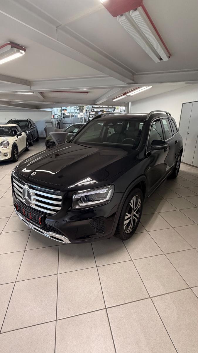 Mercedes-Benz GLB 220 GLB GLB 220 4Matic 1 Jahr MercedesGarant