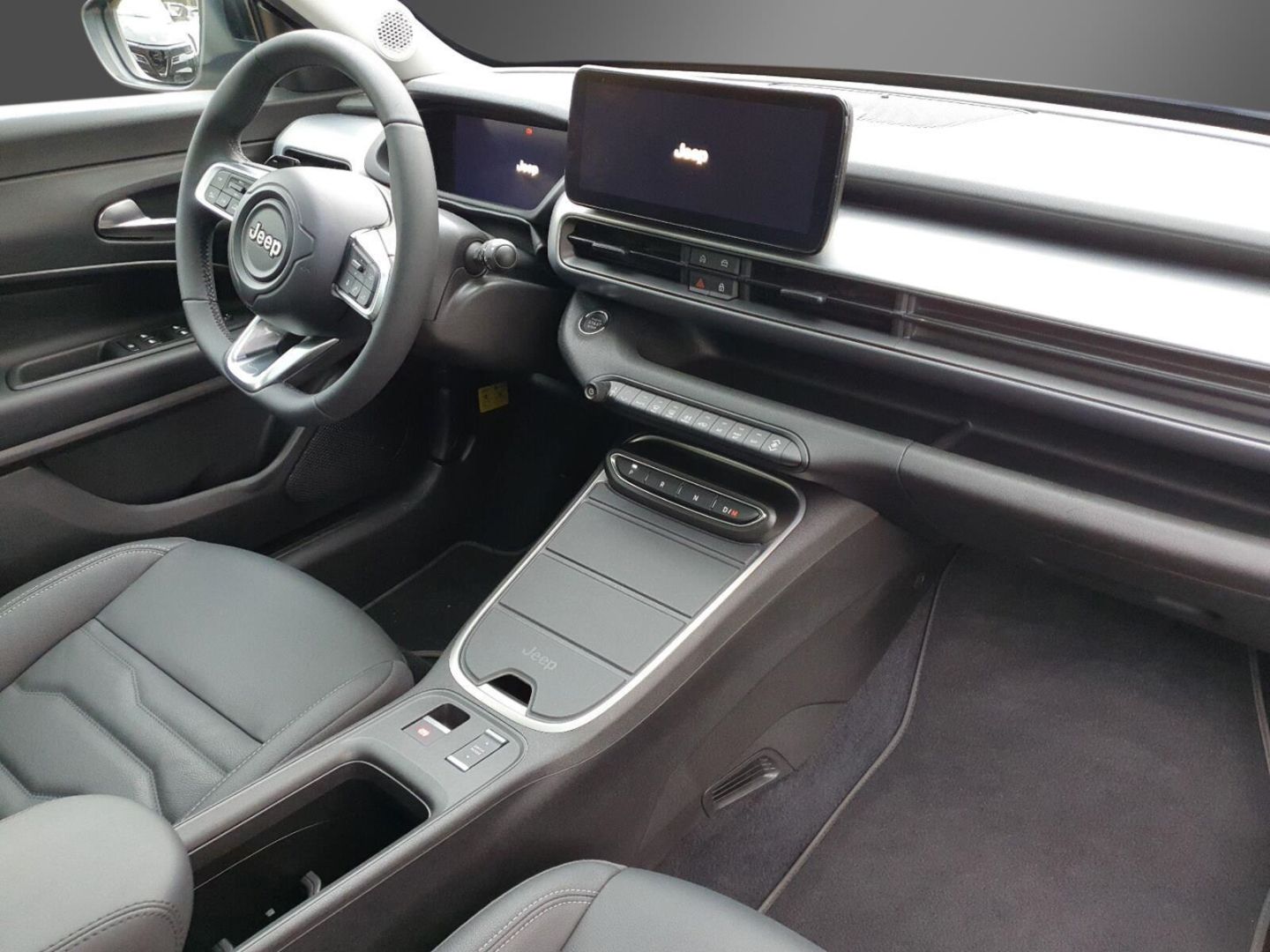 Fahrzeugabbildung Jeep Avenger Summit Mild-Hybrid