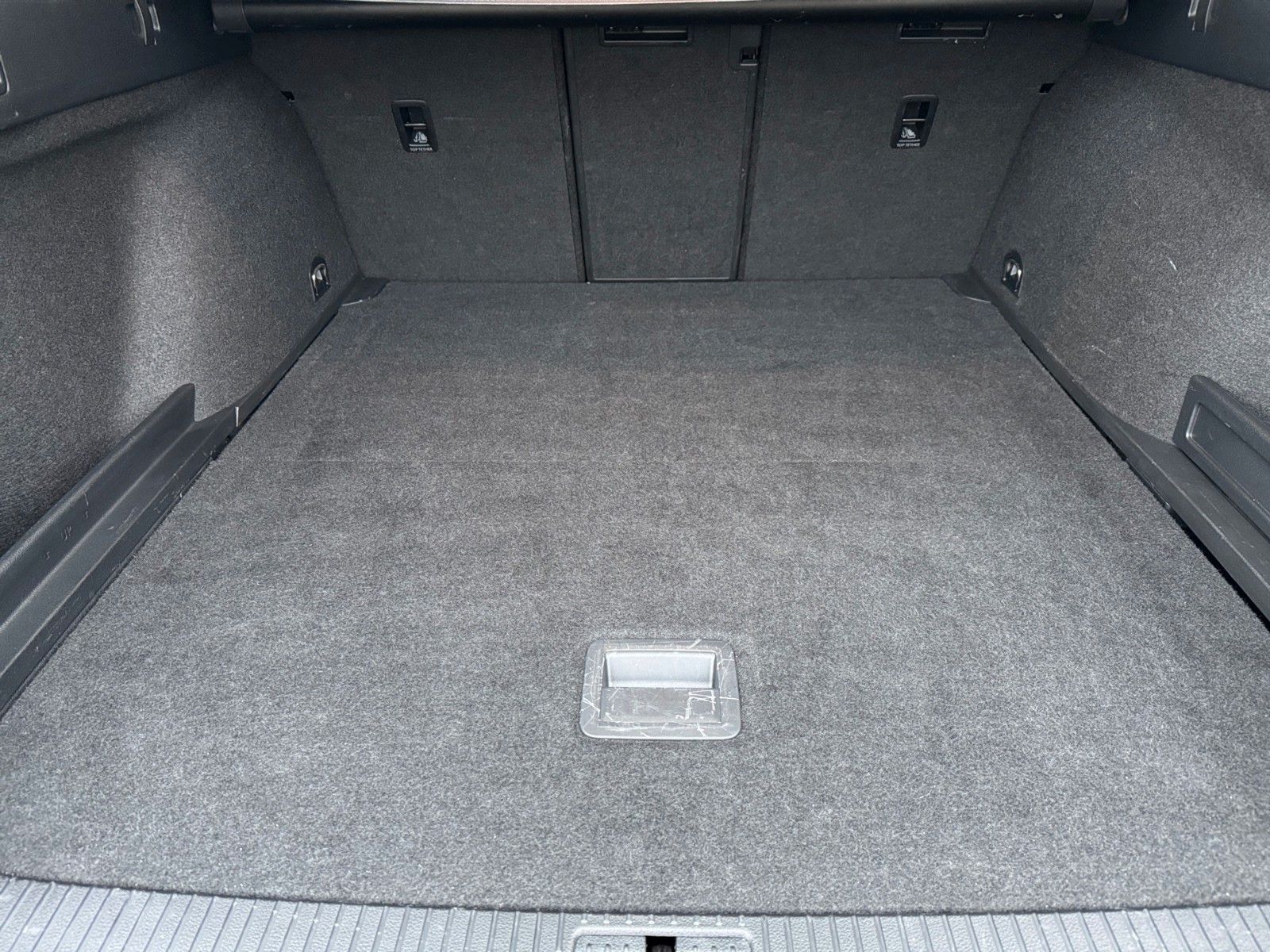 Fahrzeugabbildung Volkswagen Passat Variant Conceptline