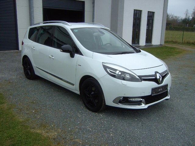 Renault Scenic III Grand BOSE /Navi/Kamera/SHZ/AHK