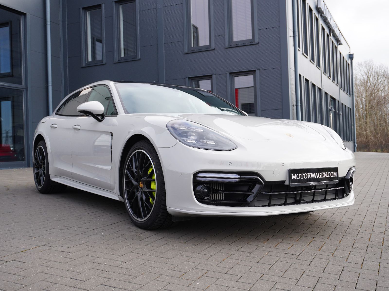 Fahrzeugabbildung Porsche Panamera Sport Turismo 4 E-Hybrid
