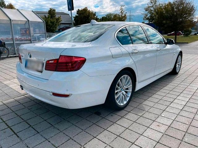 BMW 530d  X Drive Luxury  (Allrad)